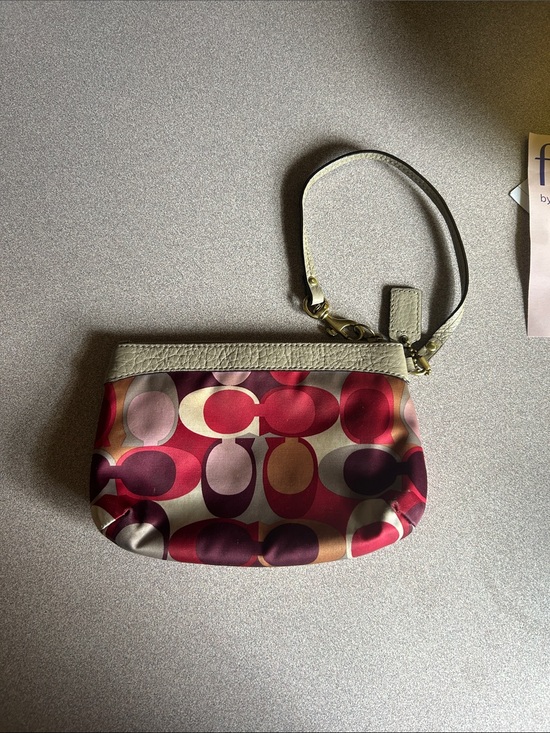 Coach Signature Stripe Wristlet 40028 Pink | Mercari Coach Multicolor Signature Wristlet - Pink, Red & Cream